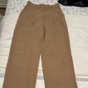 Aritzia | Wilfred | Effortless Pants | Tan | Size 4